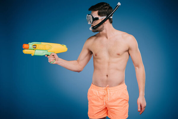 depositphotos_188559850-stock-photo-young-man-shorts-diving-mask.jpg