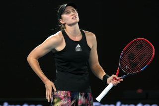 Елена Рыбакина не смогла выйти в четвертьфинал Australian Open, уступив Киз